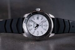 Men's Seiko Prospex Shogun Titanium White Dial Automatic SPB191J1 Diver's (Seiko Prospex Shogun Titanium)