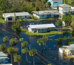 Flood Bubble: How Housing Markets Underestimate Climate Change