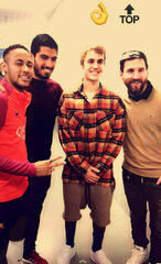 Justin Bieber meets Lionel Messi, Neymar and Luis Suarez at ...