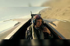 Tom Cruise (Top Gun: Maverick)