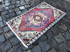 Handmade Vintage Turkish Rug (Oushak Rugs Small Turkish Rug for Bathroom)