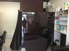 Top Beauty Parlours For Hair Conditioning in Majra - Best Beauty ...