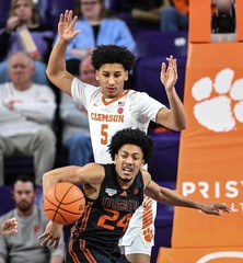 Tennessee Volunteers men's basketball (Clemson Tigers men's basketball)