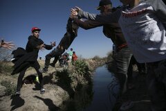 AP photographers capture joy, anguish and everything in between in ...