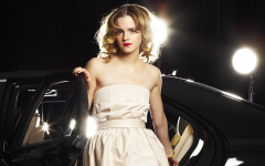 Emma Watson In White Dress wallpaper