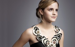 Emma Watson Smile Pose