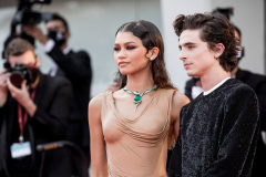 Zendaya and Timothée Chalamet Stun at the “Dune” Venice Film ...