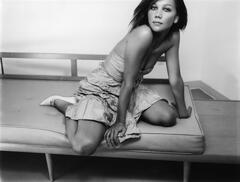 Maggie Gyllenhaal Bed Images