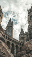 The Wizarding World of Harry Potter - Diagon Alley (aesthetic hogwarts castle) (Harry Potter)