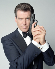 James Bond Suit Pierce Brosnan